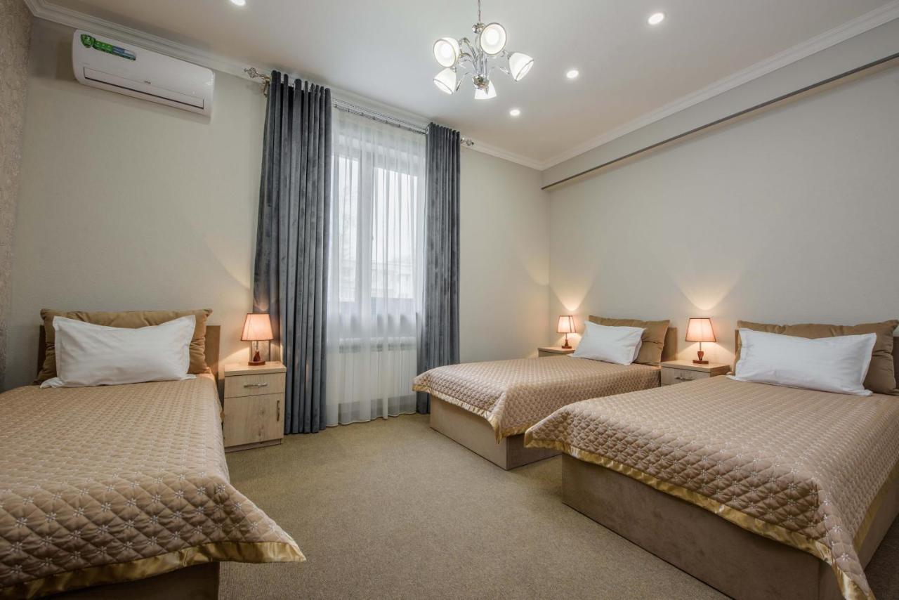 Huzur Hotel ทาชเคนต์ ภายนอก รูปภาพ